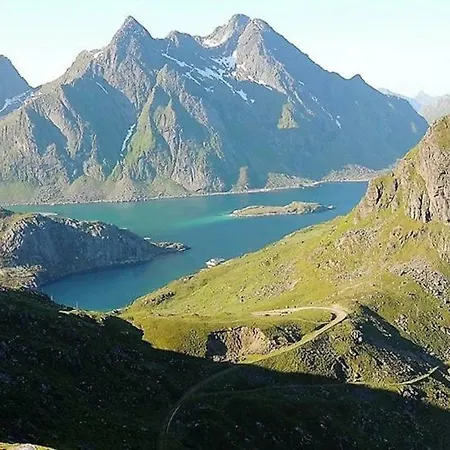 Lofoten Cabin Ferienhaus Bostad